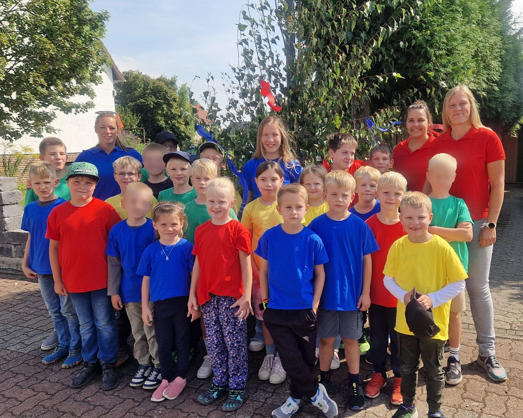 FW Umzug Gruppenbild&nbsp;&copy;&nbsp;Ilsetalschule