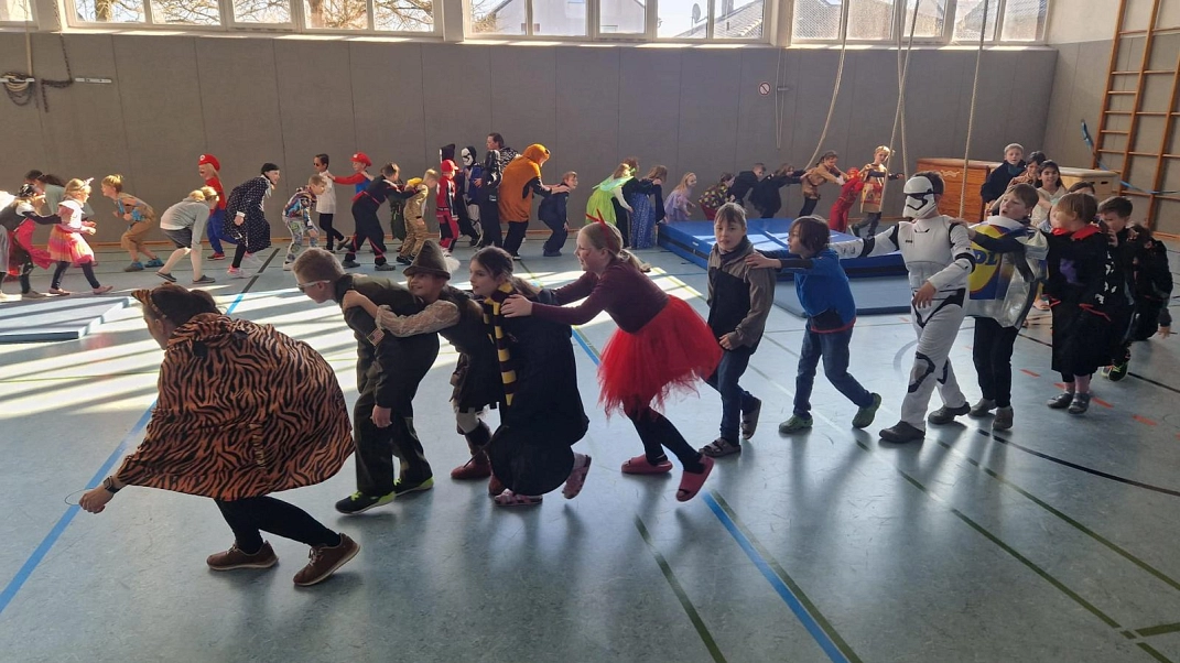 Sporthalle.jpg&nbsp;&copy;&nbsp;Ilsetalschule