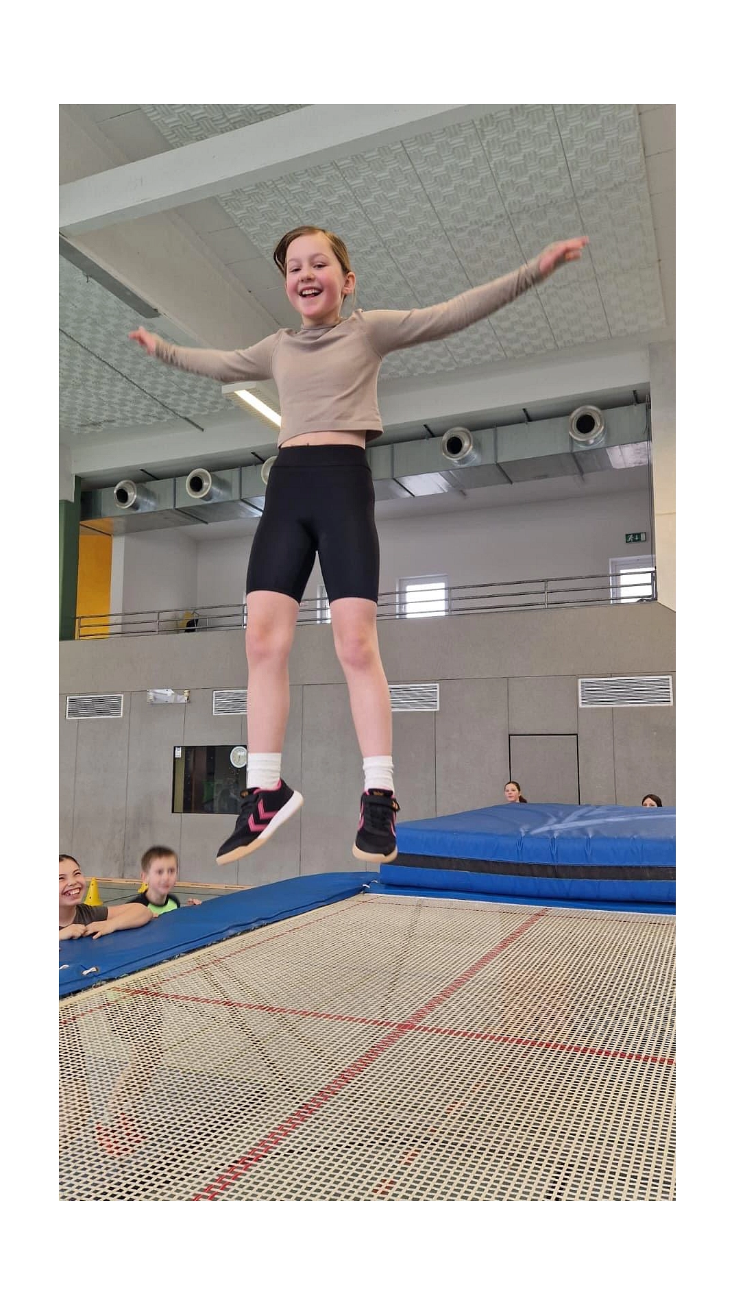 Trampolin 13.jpeg&nbsp;&copy;&nbsp;Ilsetalschule