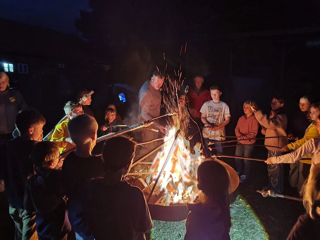 Zelten 3.jpg&nbsp;&copy;&nbsp;Ilsetalschule